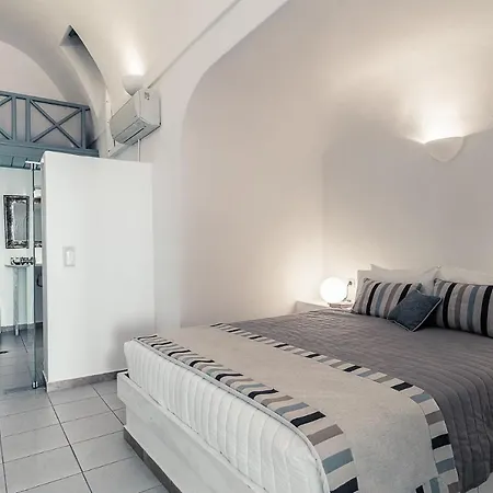 Caldera Serene Villa: Santorini Retreat With Private Pool Villa *