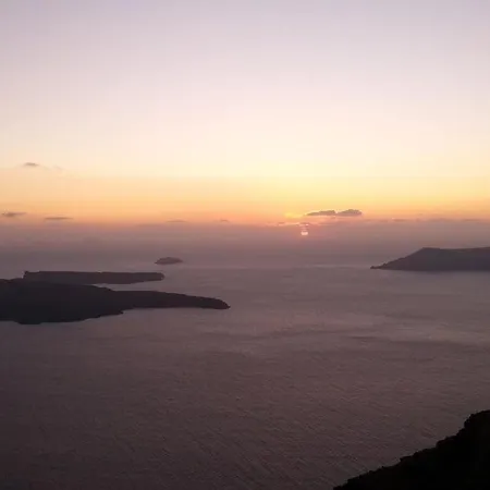 Amazing Santorini Caldera Serene House 3 Bedrooms Private Plunge Pool And Stunning Sea Views 빌라 *