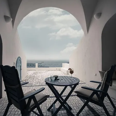 Amazing Santorini Caldera Serene House 3 Bedrooms Private Plunge Pool And Stunning Sea Views * 이메로비글리
