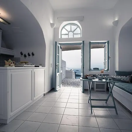 Amazing Santorini Caldera Serene House 3 Bedrooms Private Plunge Pool And Stunning Sea Views